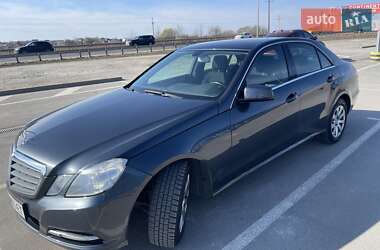 Седан Mercedes-Benz E-Class 2012 в 