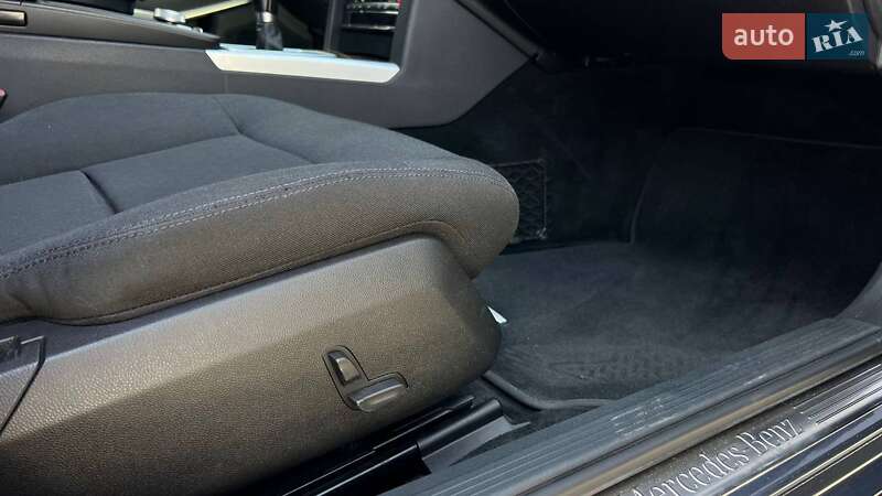 Седан Mercedes-Benz E-Class 2012 в Львові