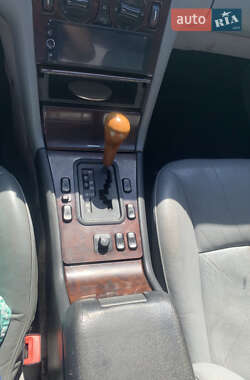 Седан Mercedes-Benz E-Class 1997 в 