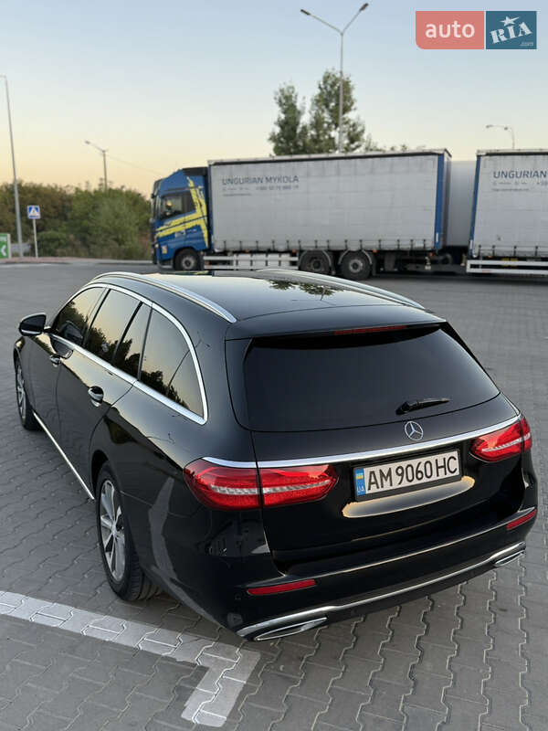 Универсал Mercedes-Benz E-Class 2017 в Каменец-Подольском