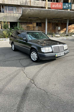 Универсал Mercedes-Benz E-Class 1992 в Киеве