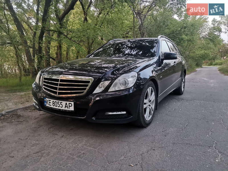 Универсал Mercedes-Benz E-Class 2011 в Днепре фото 2 Универсал Mercedes-Benz E-Class 2011 в Днепре