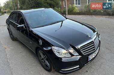 Седан Mercedes-Benz E-Class 2011 в Чернівцях
