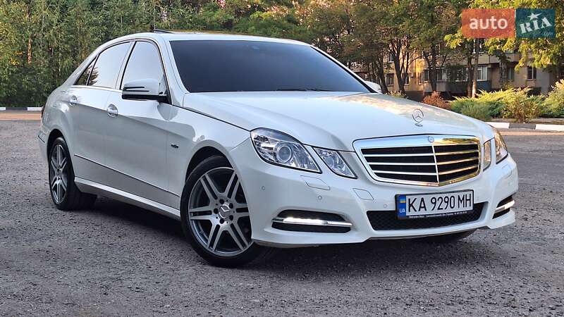 Седан Mercedes-Benz E-Class 2011 в Запорожье