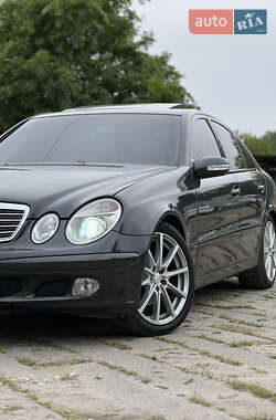 Седан Mercedes-Benz E-Class 2003 в Львові