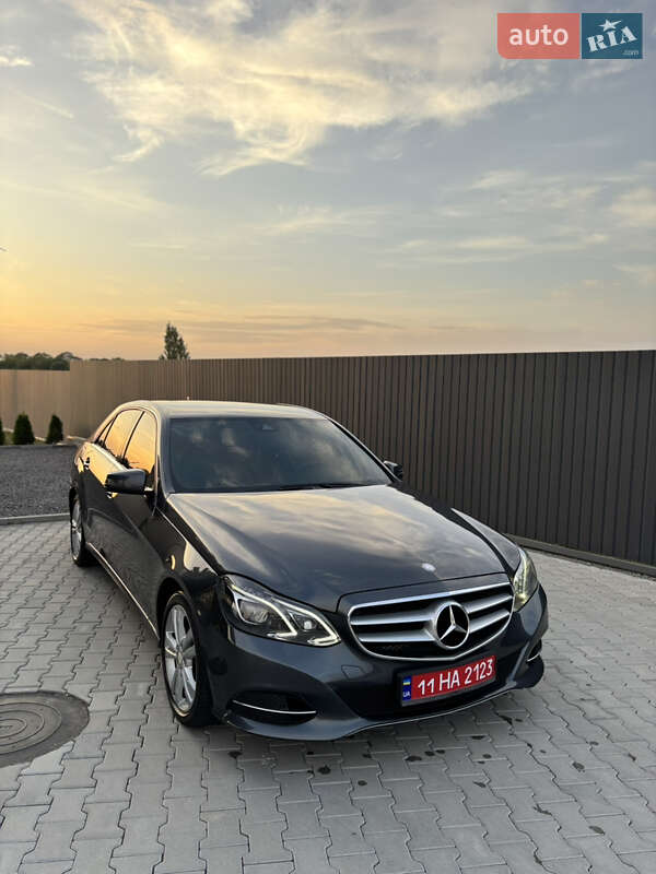 Седан Mercedes-Benz E-Class 2013 в 