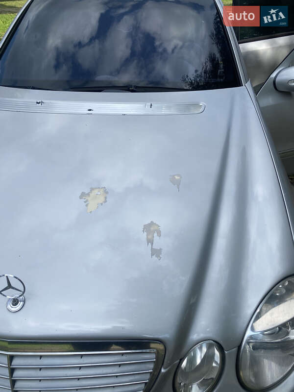 Седан Mercedes-Benz E-Class 2002 в Самборе