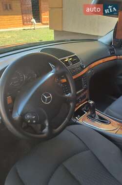 Седан Mercedes-Benz E-Class 2004 в 
