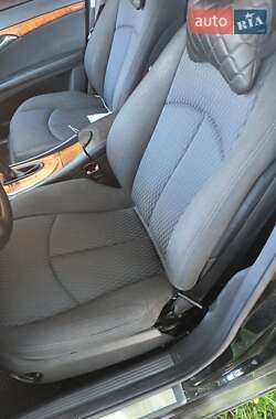 Седан Mercedes-Benz E-Class 2004 в 