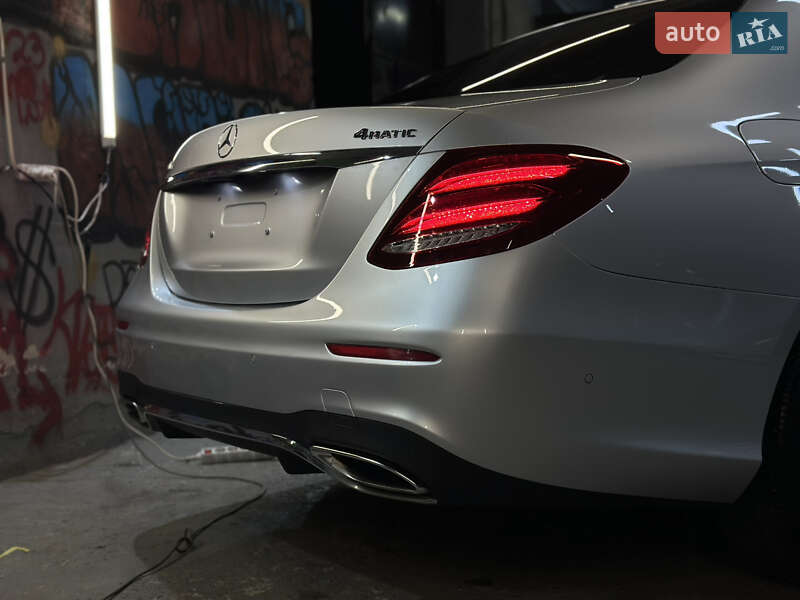 Седан Mercedes-Benz E-Class 2020 в Львове