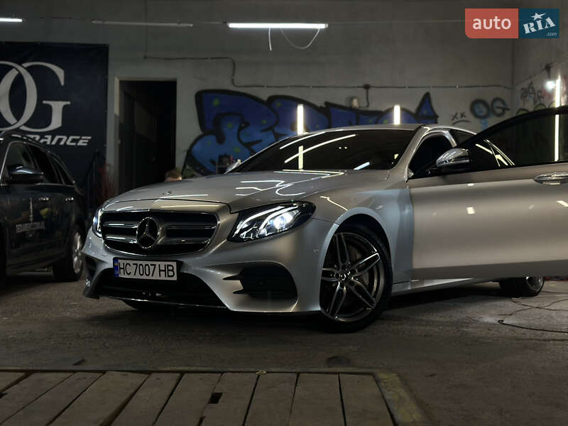 Седан Mercedes-Benz E-Class 2020 в Львове
