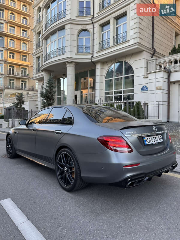 Седан Mercedes-Benz E-Class 2018 в Киеве