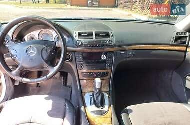 Седан Mercedes-Benz E-Class 2004 в 
