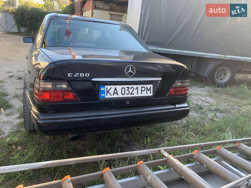 Седан Mercedes-Benz E-Class 1995 в Києві фото 2 Седан Mercedes-Benz E-Class 1995 в Києві