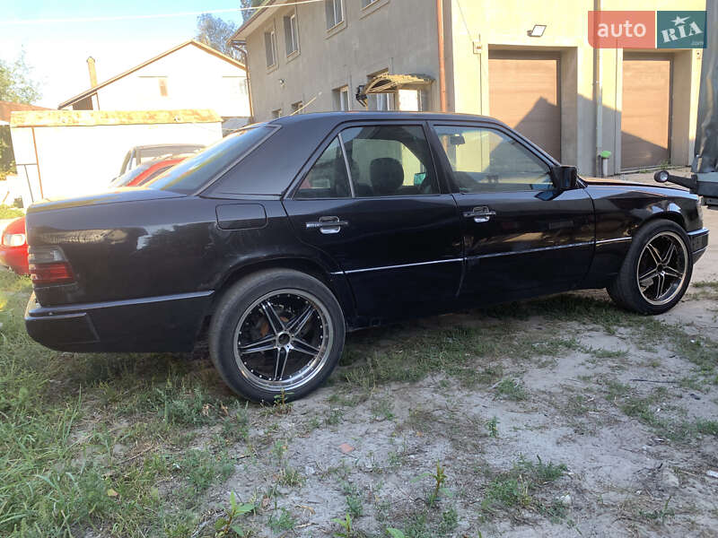 Седан Mercedes-Benz E-Class 1995 в Києві фото 3 Седан Mercedes-Benz E-Class 1995 в Києві