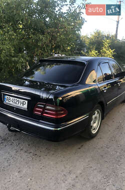 Седан Mercedes-Benz E-Class 1995 в Козятині