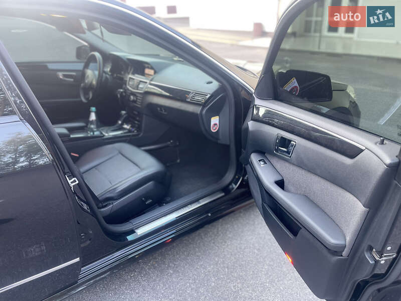 Седан Mercedes-Benz E-Class 2009 в Вінниці