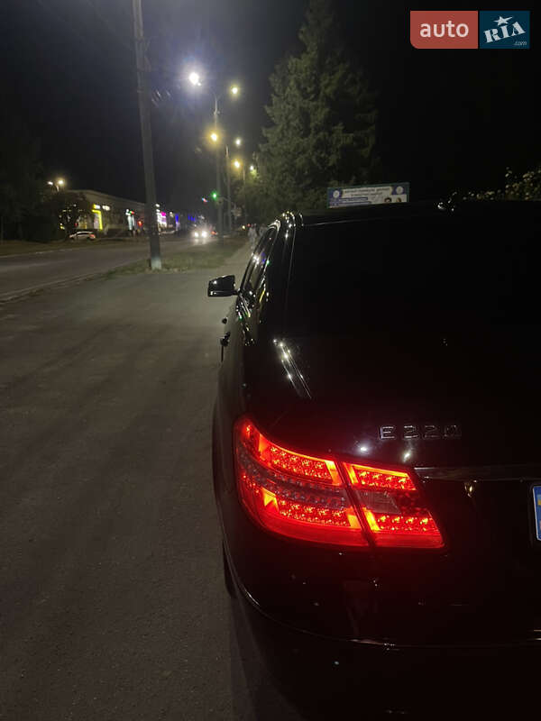 Седан Mercedes-Benz E-Class 2009 в Вінниці
