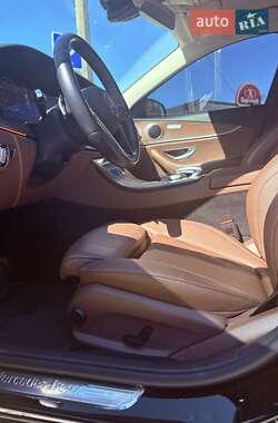 Седан Mercedes-Benz E-Class 2021 в 