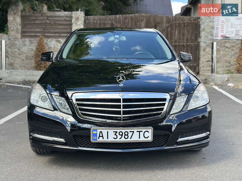 Седан Mercedes-Benz E-Class 2012 в Кагарлыке