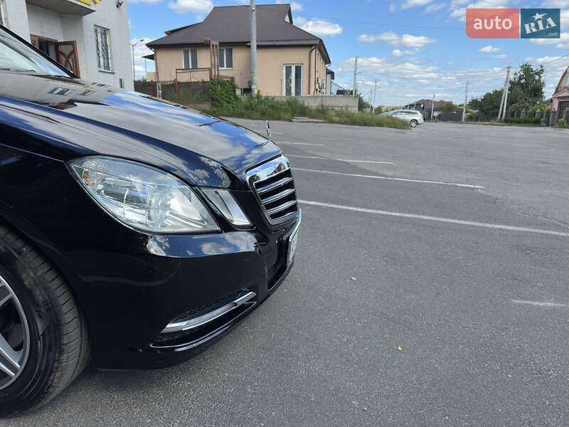 Седан Mercedes-Benz E-Class 2012 в Кагарлыке
