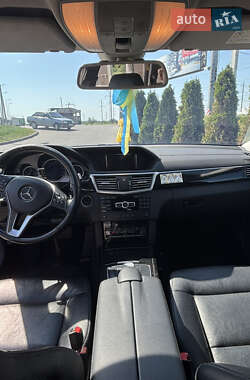 Универсал Mercedes-Benz E-Class 2012 в 