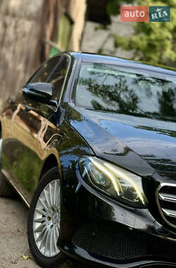 Седан Mercedes-Benz E-Class 2016 в 