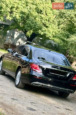 Седан Mercedes-Benz E-Class 2016 в 
