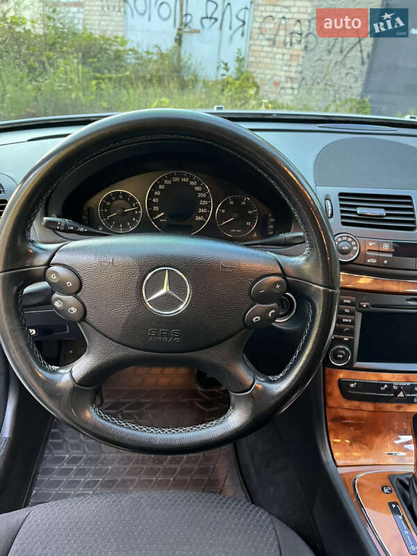 Седан Mercedes-Benz E-Class 2008 в Киеве