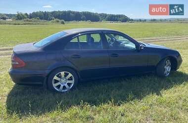 Седан Mercedes-Benz E-Class 2003 в 