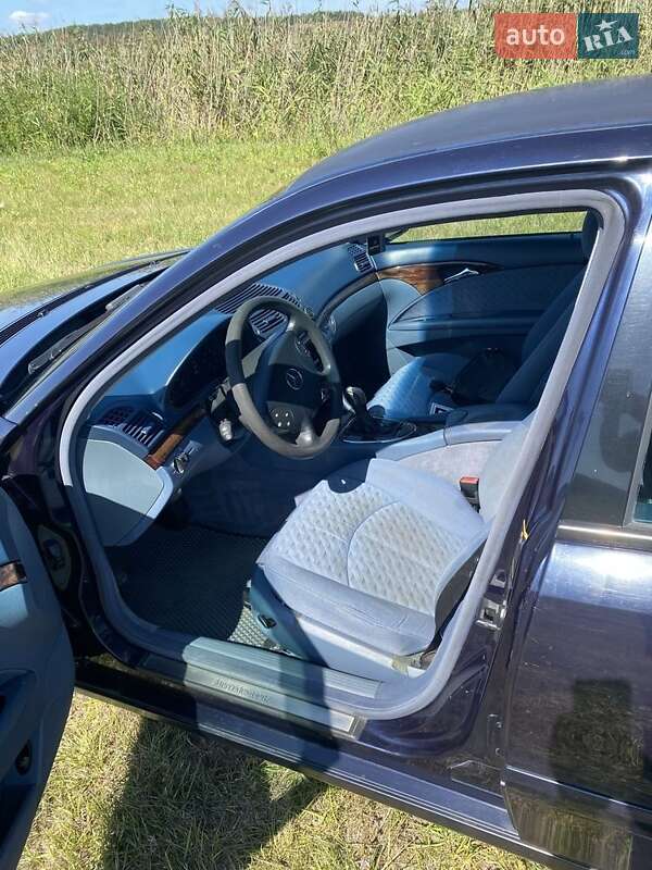 Седан Mercedes-Benz E-Class 2003 в Змиеве фото 9 Седан Mercedes-Benz E-Class 2003 в Змиеве