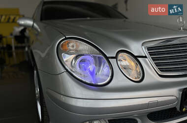 Седан Mercedes-Benz E-Class 2002 в 
