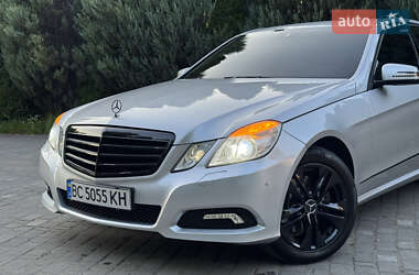 Седан Mercedes-Benz E-Class 2010 в 