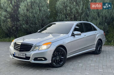 Седан Mercedes-Benz E-Class 2010 в 