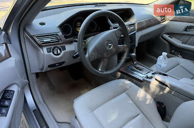 Седан Mercedes-Benz E-Class 2011 в 