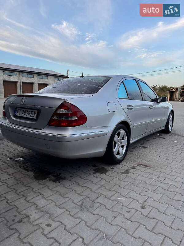 Седан Mercedes-Benz E-Class 2002 в Калуше