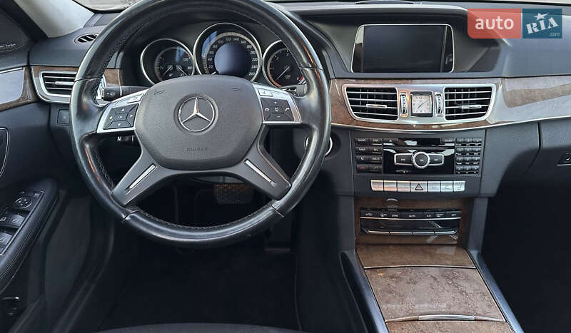 Седан Mercedes-Benz E-Class 2013 в Киеве