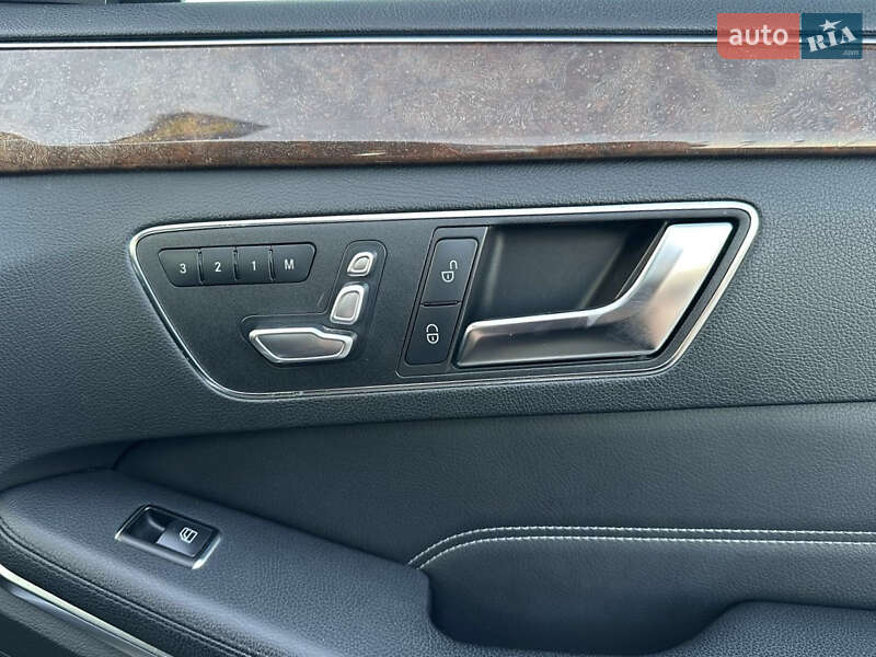 Седан Mercedes-Benz E-Class 2013 в Киеве