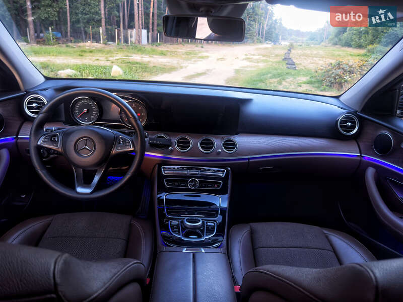 Седан Mercedes-Benz E-Class 2016 в Львові фото 6 Седан Mercedes-Benz E-Class 2016 в Львові