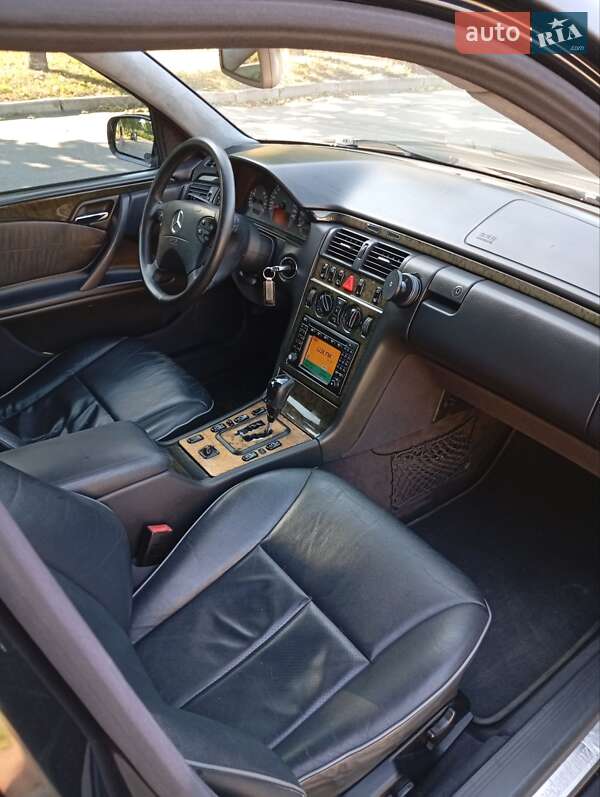 Універсал Mercedes-Benz E-Class 2002 в Умані