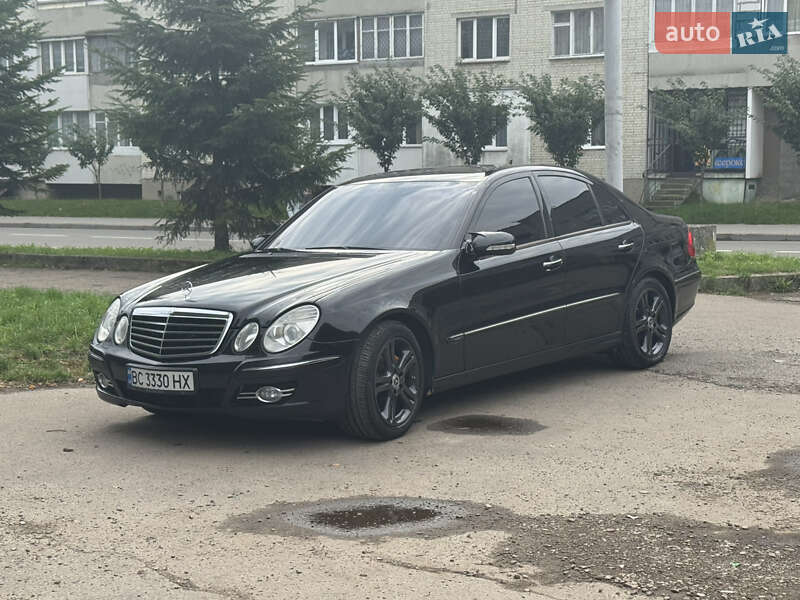 Седан Mercedes-Benz E-Class 2008 в Дрогобичі