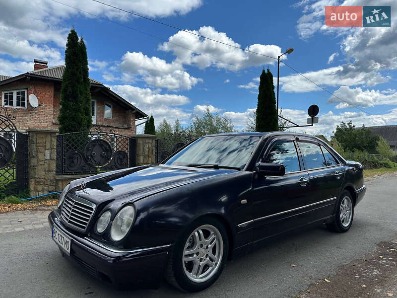 Седан Mercedes-Benz E-Class 1997 в 