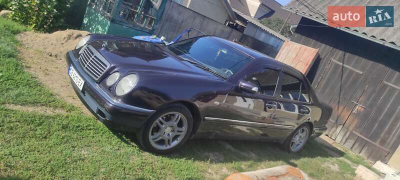 Mercedes-Benz E-Class 1997