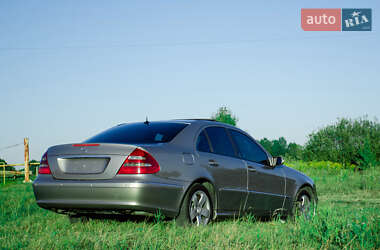 Седан Mercedes-Benz E-Class 2003 в 