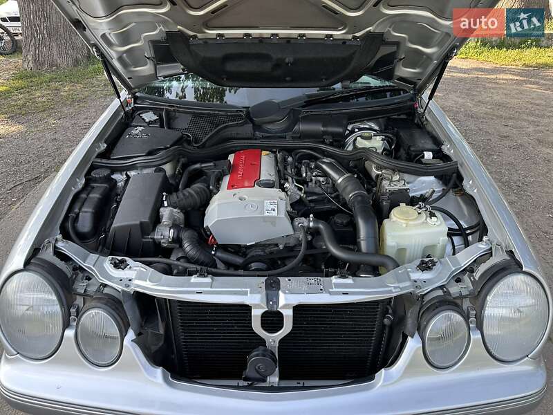 Седан Mercedes-Benz E-Class 2000 в Харкові