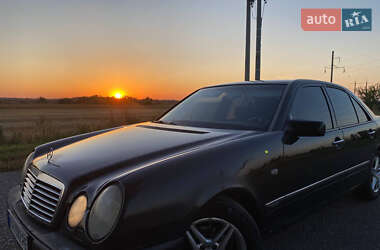 Седан Mercedes-Benz E-Class 1997 в 
