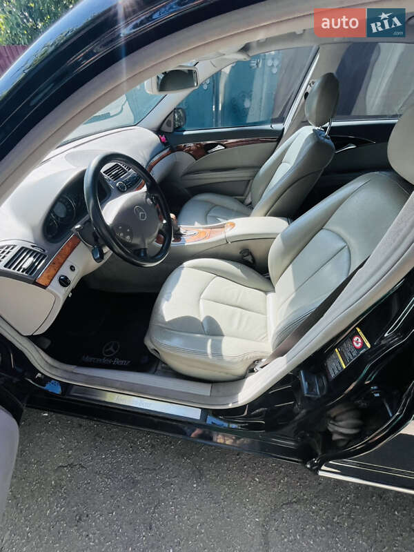 Седан Mercedes-Benz E-Class 2004 в Кривом Роге