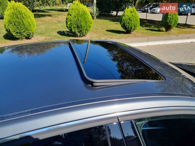 Седан Mercedes-Benz E-Class 2015 в Черновцах