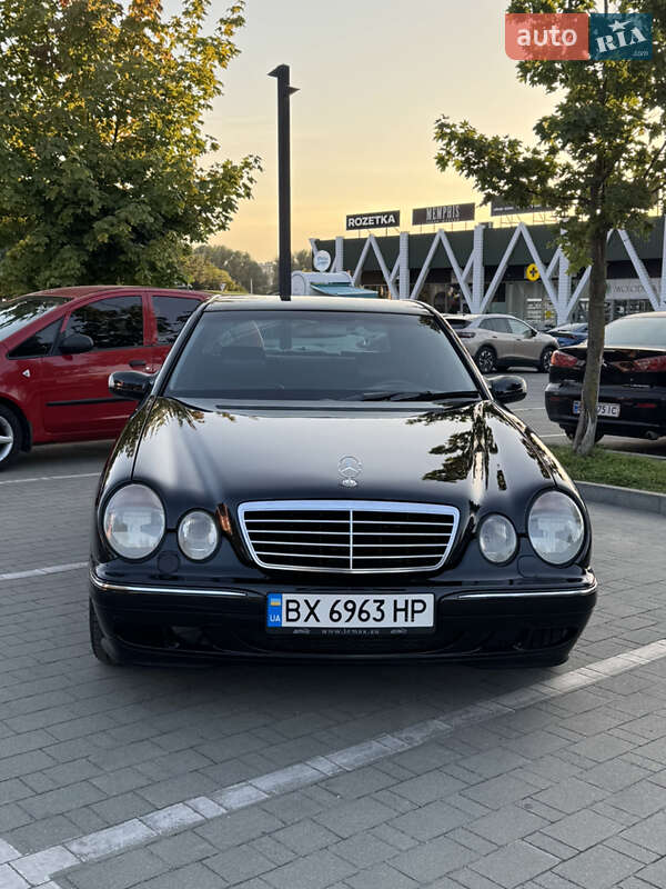 Седан Mercedes-Benz E-Class 2001 в Хмельницком