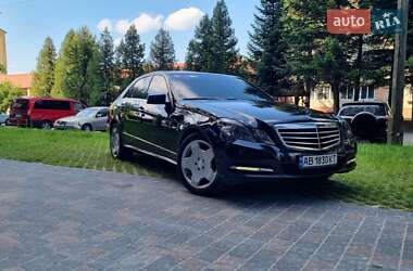 Седан Mercedes-Benz E-Class 2011 в Ивано-Франковске